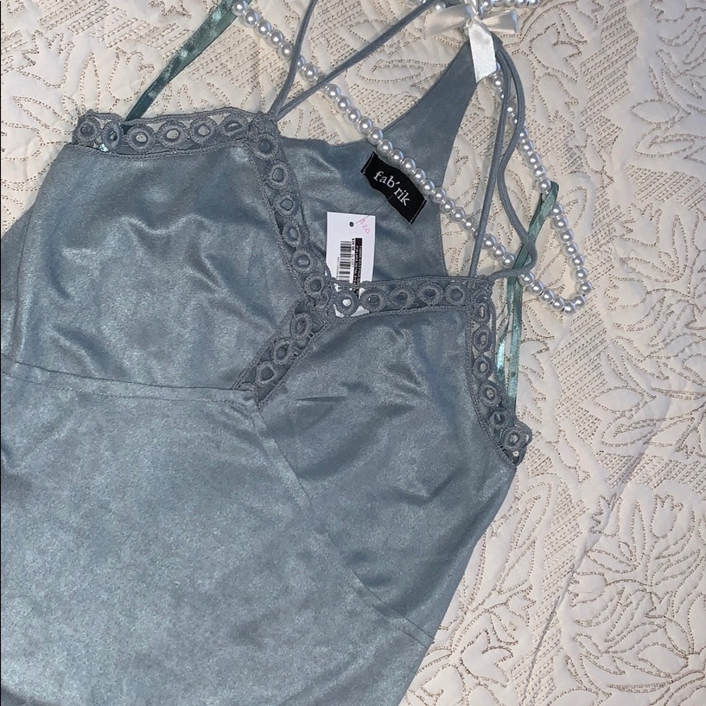 🌟 Beautiful Velour Racer Back Top - Picture 2 of 7